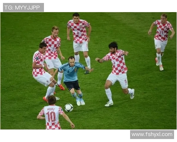 上海足球队包夹战术解析及其对比赛的影响探讨 上海足球队包夹战术解析及其对比赛的影响探讨