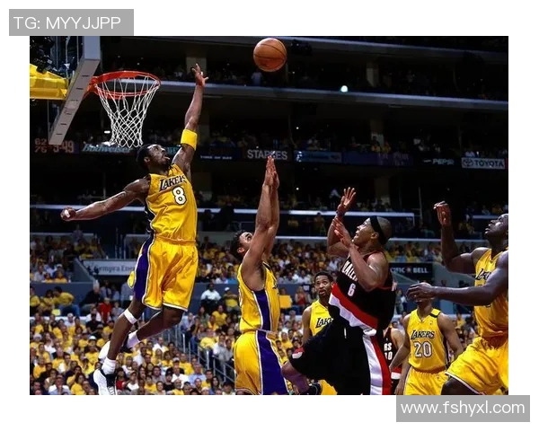 2006年篮网对决回顾：经典比赛中的精彩瞬间与球员表现分析